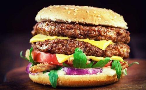 汉堡王为什么可以成为消费者喜爱的快餐品牌呢?