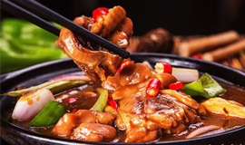 杨铭宇黄焖鸡米饭产品